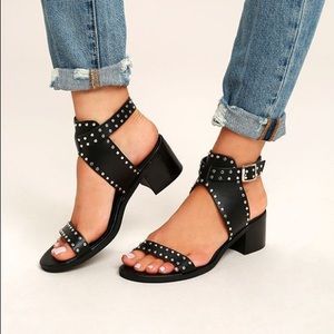 NWOT Steve Madden GRAY Studded Heels